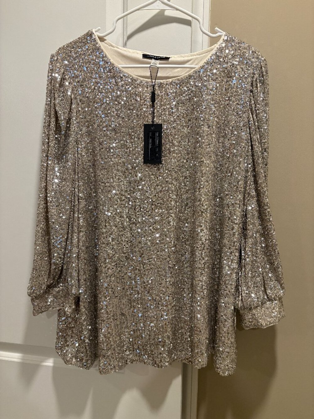 Cable & Gauge - PLUS SIZE - Sequin Top